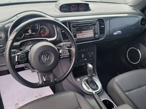 Used 2014 Volkswagen Beetle R-Line image 24