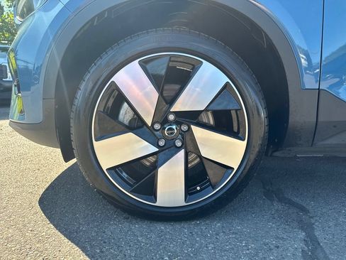 Used 2023 Volvo XC40 Recharge Ultimate AWD/4WD image 26