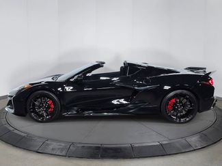 Used 2025 Chevrolet Corvette Z06 w/ Stealth Interior Trim Package RWD video 2