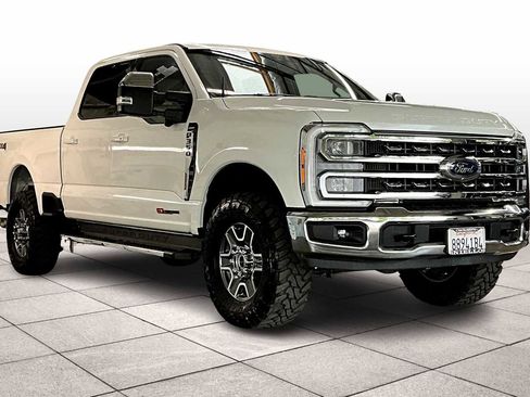 Used 2024 Ford F350 Lariat image 2