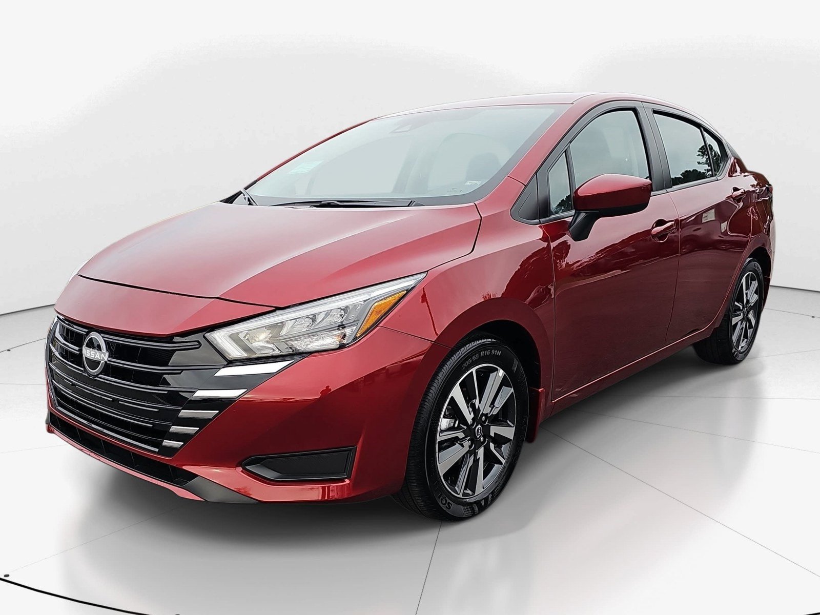 Used 2025 Nissan Versa SV w/ Trunk Package FWD image 8