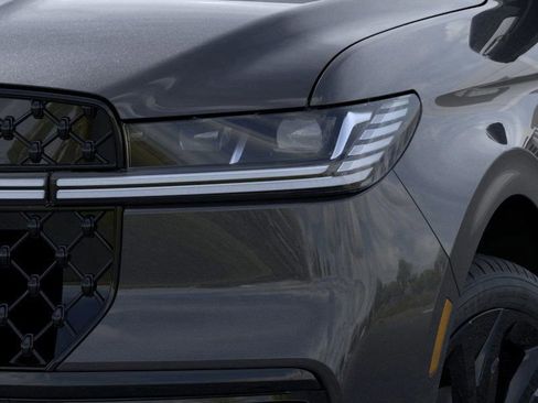 New 2026 Lincoln Navigator Black Label image 18