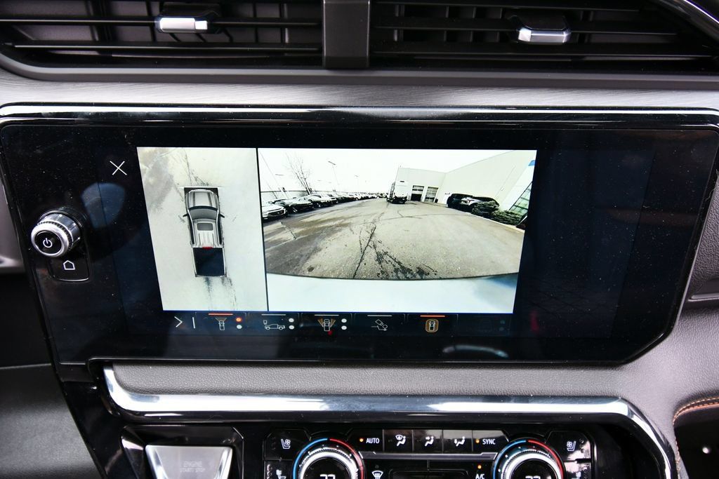 Used 2024 GMC Sierra 1500 AT4 w/ AT4 Preferred Package AWD/4WD image 26