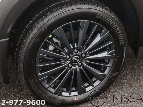 New 2026 Nissan Pathfinder SL w/ SL Premium Package AWD/4WD image 8
