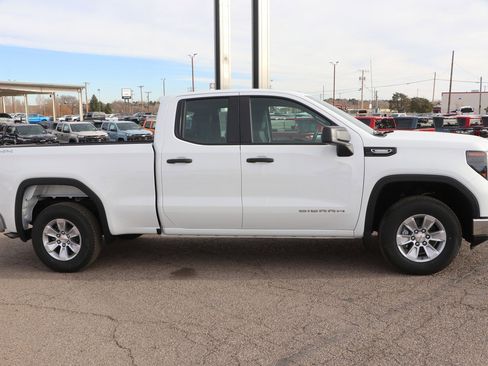 New 2026 GMC Sierra 1500 Pro w/ Trailering Package image 8