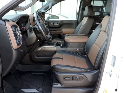 Certified 2019 Chevrolet Silverado 1500 High Country w/ Safety Package II AWD/4WD image 12