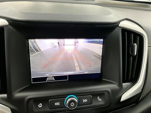 Used 2024 GMC Terrain SLE AWD/4WD image 19