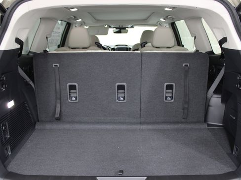 New 2026 Subaru Ascent Limited AWD/4WD image 22