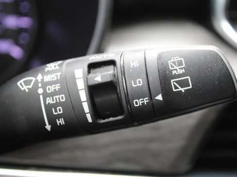 Used 2020 Kia Telluride SX w/ SX Prestige Package image 36