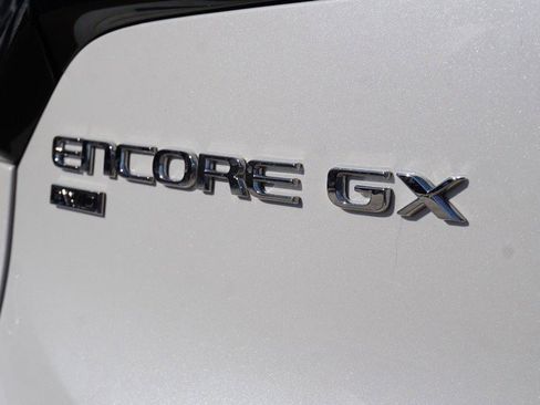 Used 2025 Buick Encore GX Avenir w/ Avenir Technology Package image 19