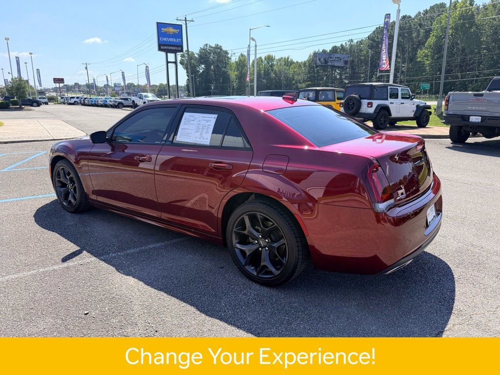 Used 2023 Chrysler 300 Touring L w/ Popular Equipment Group RWD image 21