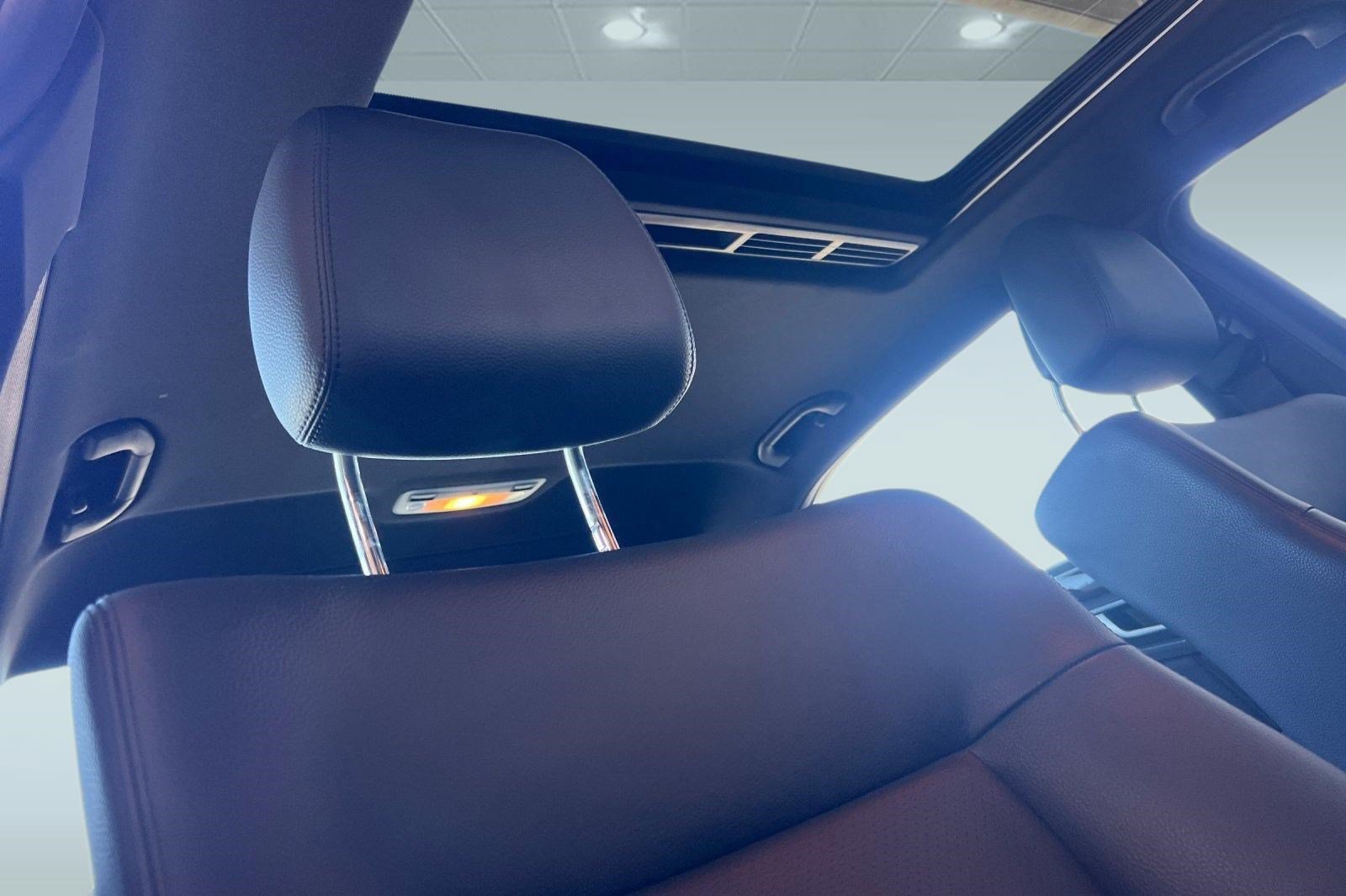 Used 2012 Mercedes-Benz E 350 Sedan image 23