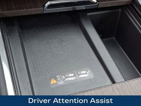 Used 2024 GMC Acadia Denali w/ Super Cruise Package image 29