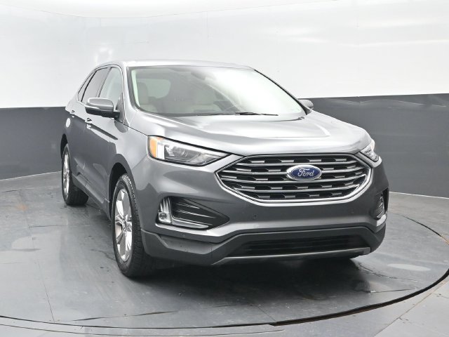 Certified 2024 Ford Edge Titanium AWD/4WD image 2
