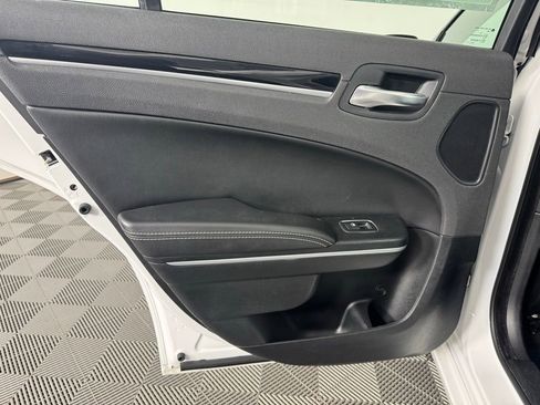 Used 2023 Chrysler 300 S RWD image 29