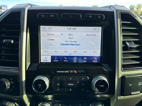 Used 2020 Ford F150 Lariat w/ Equipment Group 502A Luxury AWD/4WD image 3