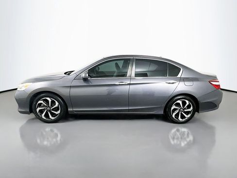 Used 2017 Honda Accord EX image 8
