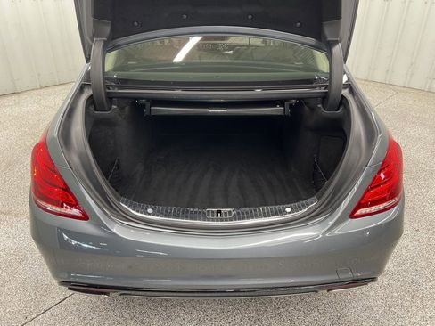 Used 2017 Mercedes-Benz S 550 Sedan image 8