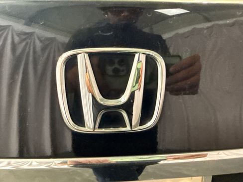 Used 2017 Honda Accord EX image 12