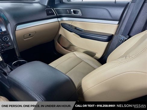 Used 2017 Ford Explorer XLT w/ Equipment Group 202A image 23