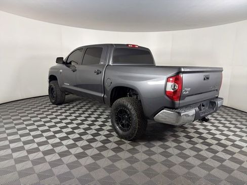 Used 2018 Toyota Tundra SR5 w/ SR5 Upgrade Package AWD/4WD image 12