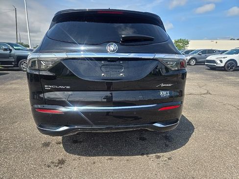 Certified 2024 Buick Enclave Avenir w/ Trailering Package, 5000 lbs. AWD/4WD image 4