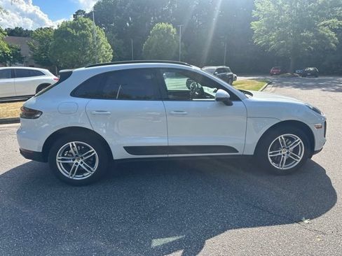 Used 2021 Porsche Macan AWD/4WD image 4