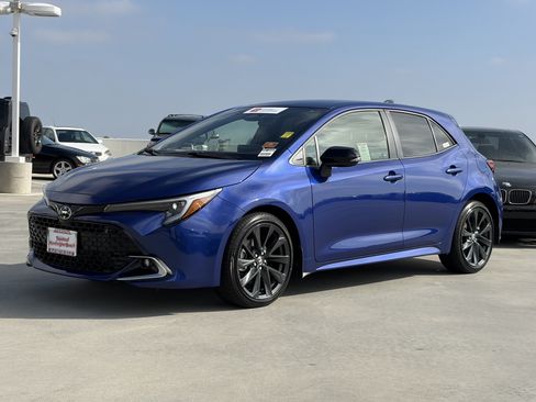 Certified 2026 Toyota Corolla XSE FWD image 6