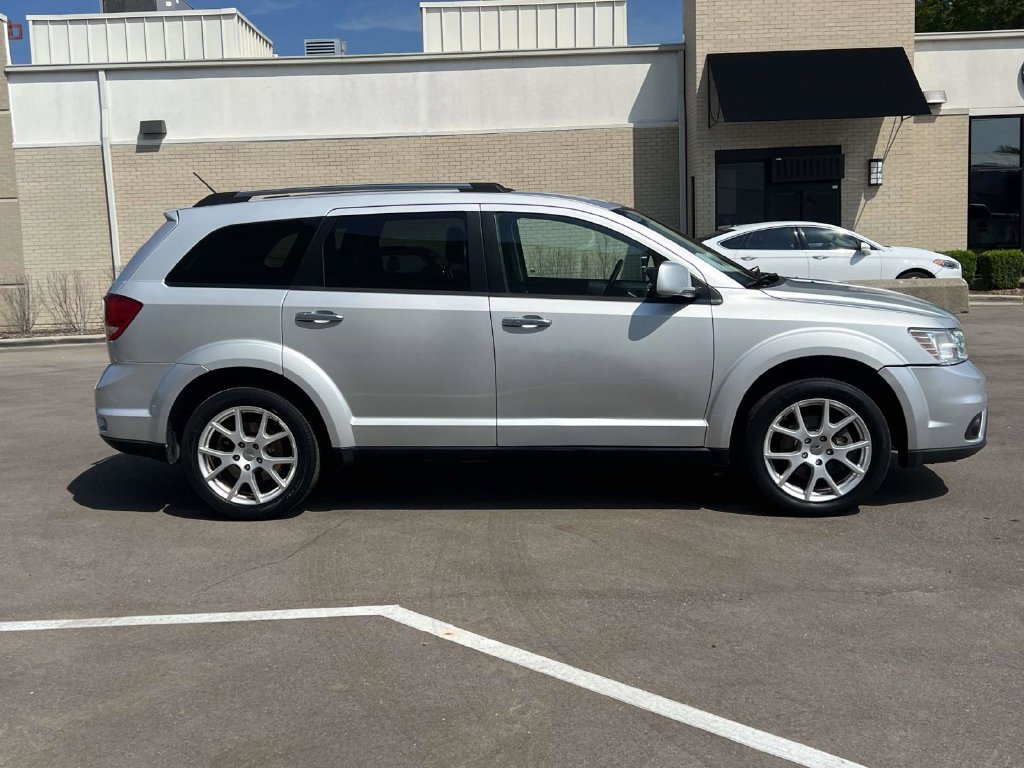 Used 2014 Dodge Journey Limited w/ Driver Convenience Group FWD image 7