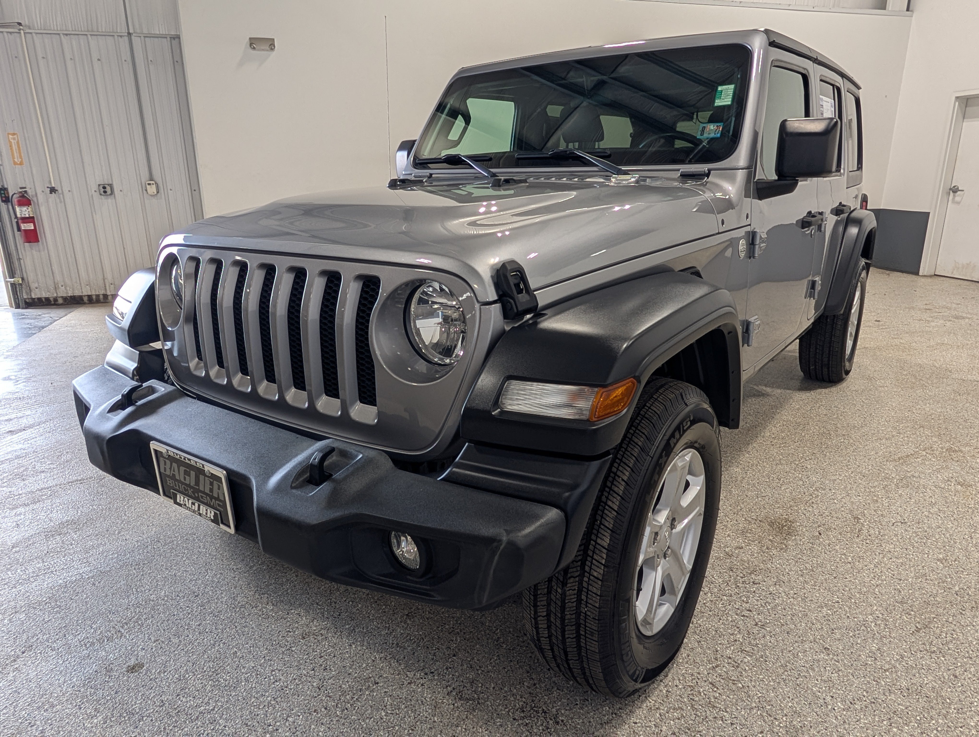 Used 2019 Jeep Wrangler Unlimited Sport S AWD/4WD image 6