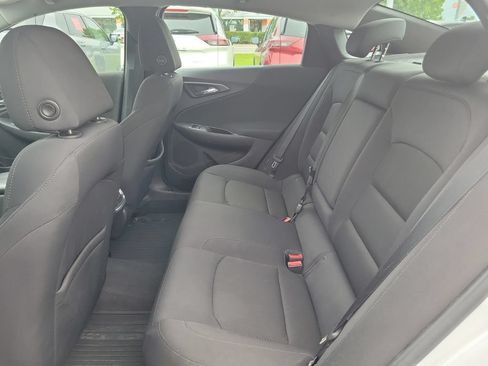 Used 2016 Chevrolet Malibu LT FWD image 28