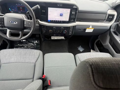 New 2026 Ford F250 XLT w/ XLT Premium Package AWD/4WD image 36
