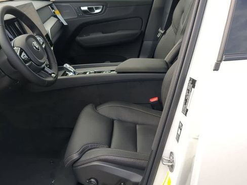 New 2026 Volvo XC60 T8 Ultra w/ Protection Package Premier AWD/4WD image 15