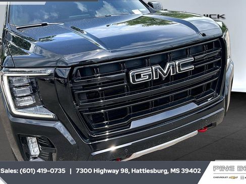 Used 2023 GMC Yukon XL AT4 w/ AT4 Premium Plus Package AWD/4WD image 22