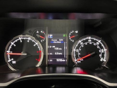 Used 2024 Toyota 4Runner TRD Off-Road Premium image 25