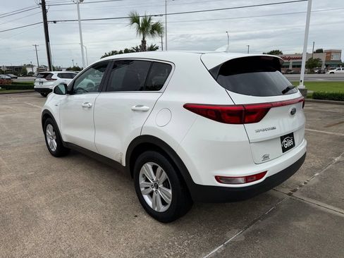 Used 2019 Kia Sportage LX AWD/4WD image 3