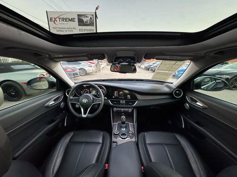 Used 2018 Alfa Romeo Giulia Ti image 28
