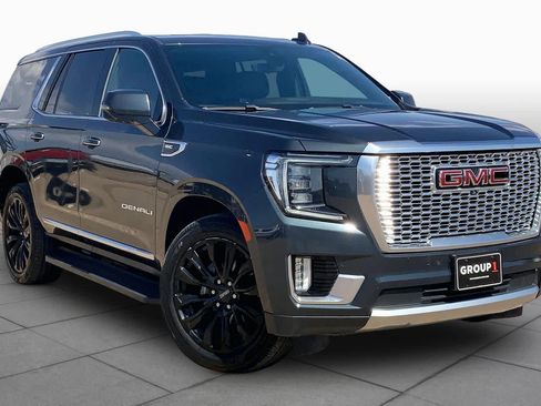 Used 2021 GMC Yukon Denali w/ Denali Premium Package AWD/4WD image 3