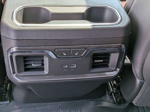 New 2026 GMC Sierra 3500 Denali Ultimate w/ LPO, Black Badging Package AWD/4WD image 30