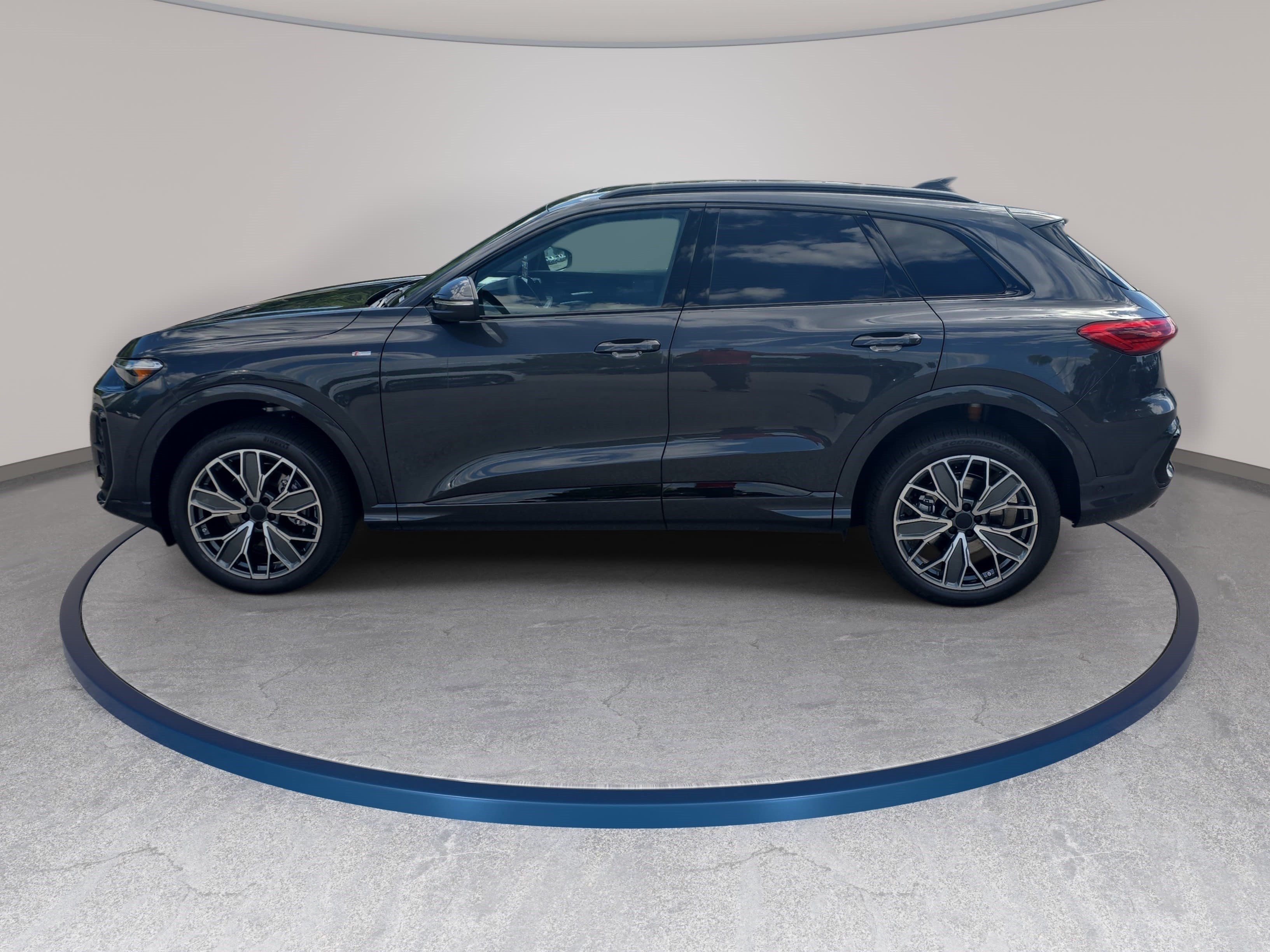 New 2026 Audi Q5 Premium Plus AWD/4WD image 8