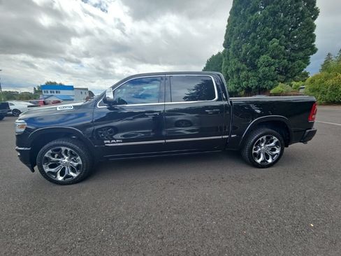 Used 2024 RAM 1500 Limited AWD/4WD image 3