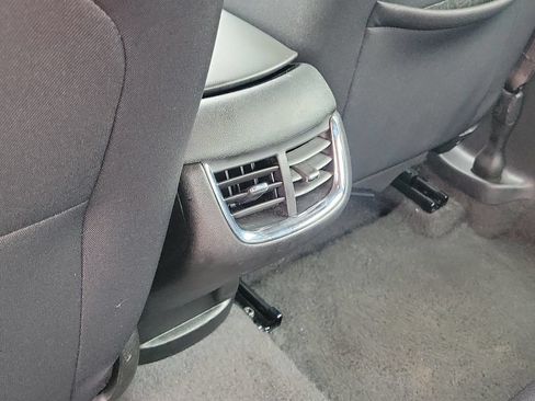 Used 2025 Chevrolet Malibu LT FWD image 9