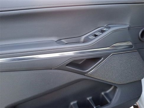 New 2025 Lincoln Navigator Reserve image 10