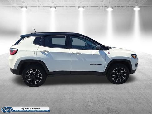 Used 2019 Jeep Compass Trailhawk AWD/4WD image 15