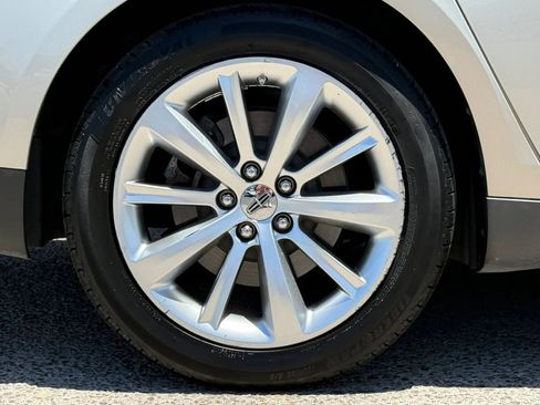 Used 2009 Lincoln MKS FWD image 26