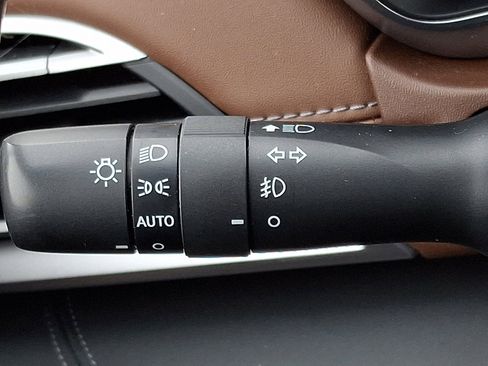 Used 2021 Subaru Outback Touring XT image 26