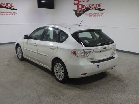 Used 2011 Subaru Impreza 2.5i Premium image 2