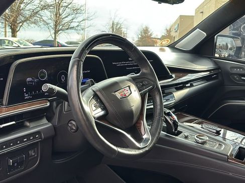 Used 2022 Cadillac Escalade ESV Sport Platinum w/ Heavy-Duty Trailer Package image 24