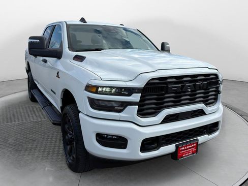 New 2026 RAM 2500 Big Horn AWD/4WD image 3