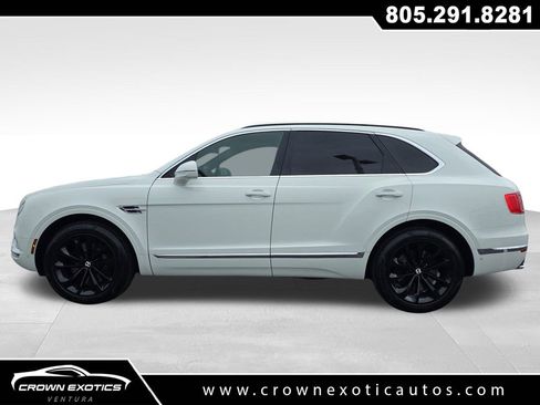 Used 2017 Bentley Bentayga image 4